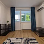 Cozy Modern Km 0