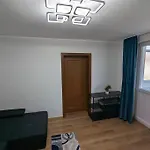 Cozy Modern Km 0 *