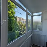 Cozy Modern Km 0 Appartamento *