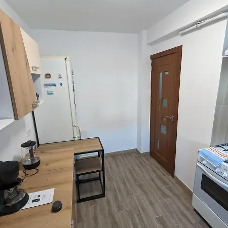 Cozy Modern Km 0 Appartamento