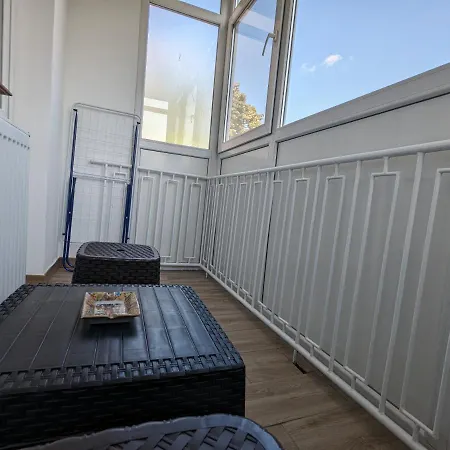 Cozy Modern Km 0